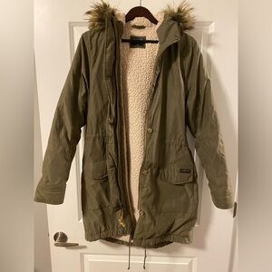 Abercrombie & Fitch Olive Green Sherpa-Lined Parka Coat